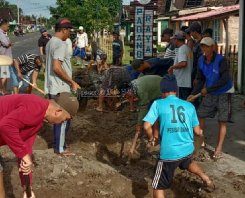 Gotong Royong Kecamatan Ajibata